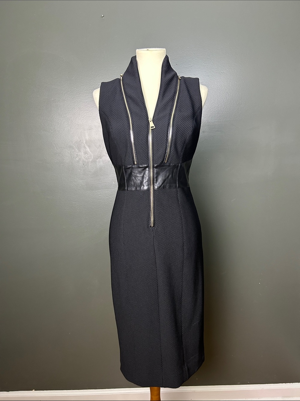 bebe Black Textured Midi Dress with Zipper Details